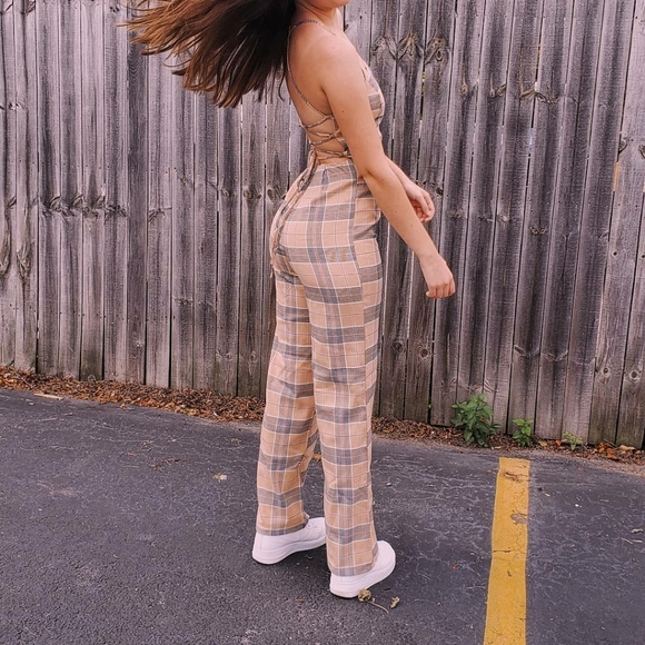 Forever 21 • Plaid Jumpsuit - Picture 5 of 6